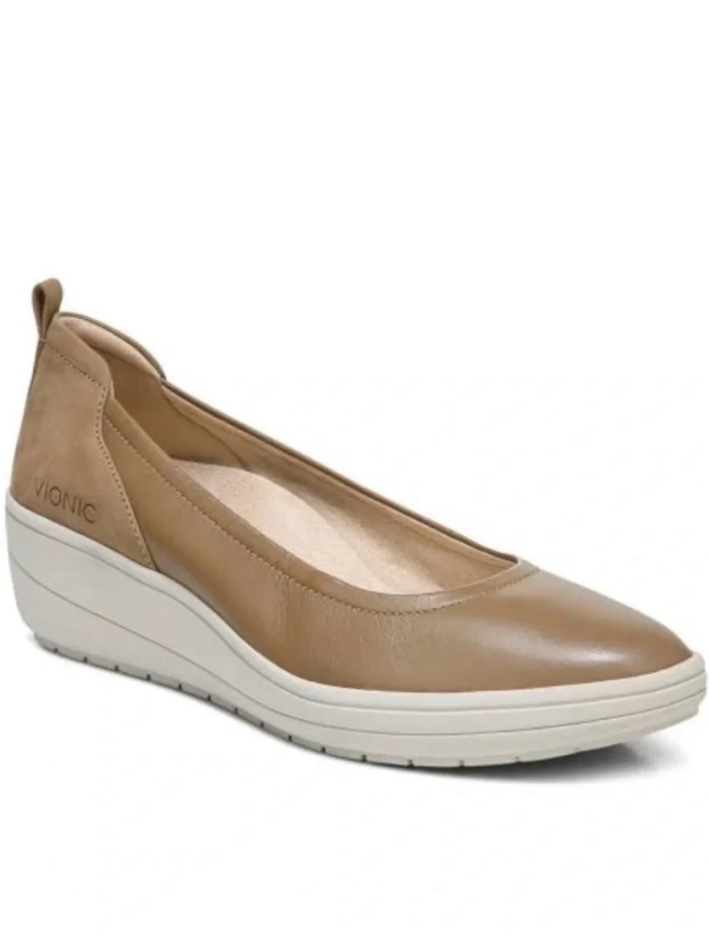 NWOT Vionic 9.5 Leather Wedge Slip On Sneaker Preppy Comfort Support Casual